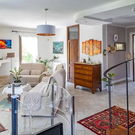 Beachfront Luxury Letizia - Sea View Terraces & Solar Energy Villa *