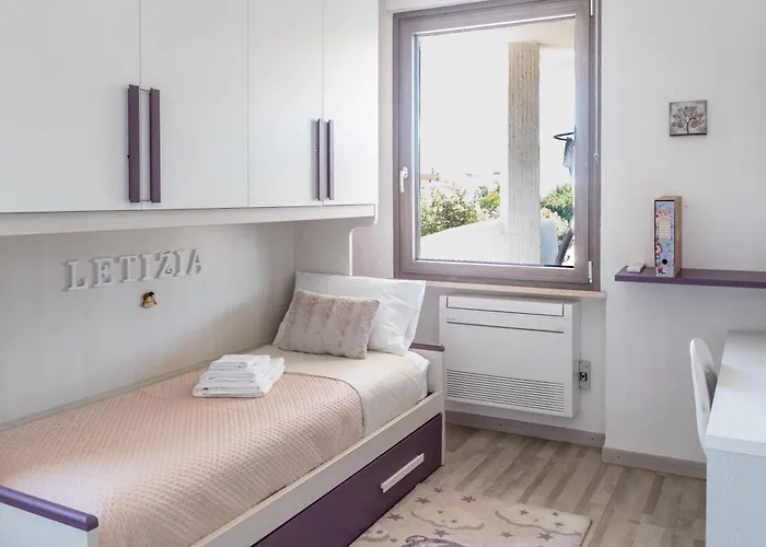 Letizia Santa Luria Sea View - Iun R9232 *